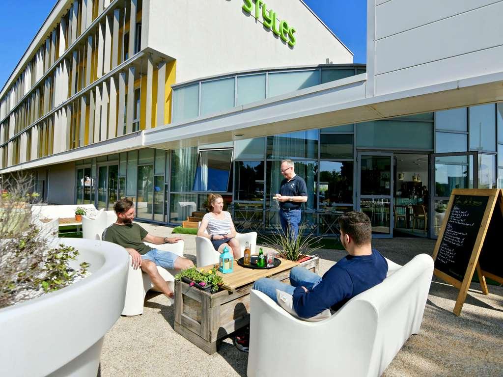 Ibis Budget Nantes Reze Aeroport Exterior foto